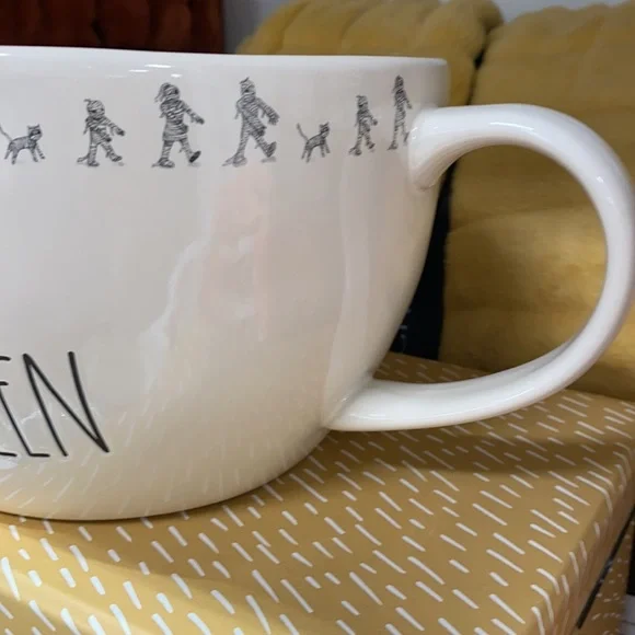 Rae Dunn Happy Halloween Batter Bowl White Ceramic - Brand New - Picture 6 of 9